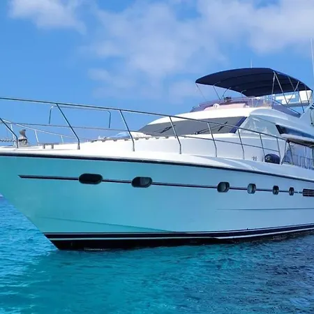 Botel Yacht Exceptionnel - Vieux Port De - 3 Chbr / 2 Sdb